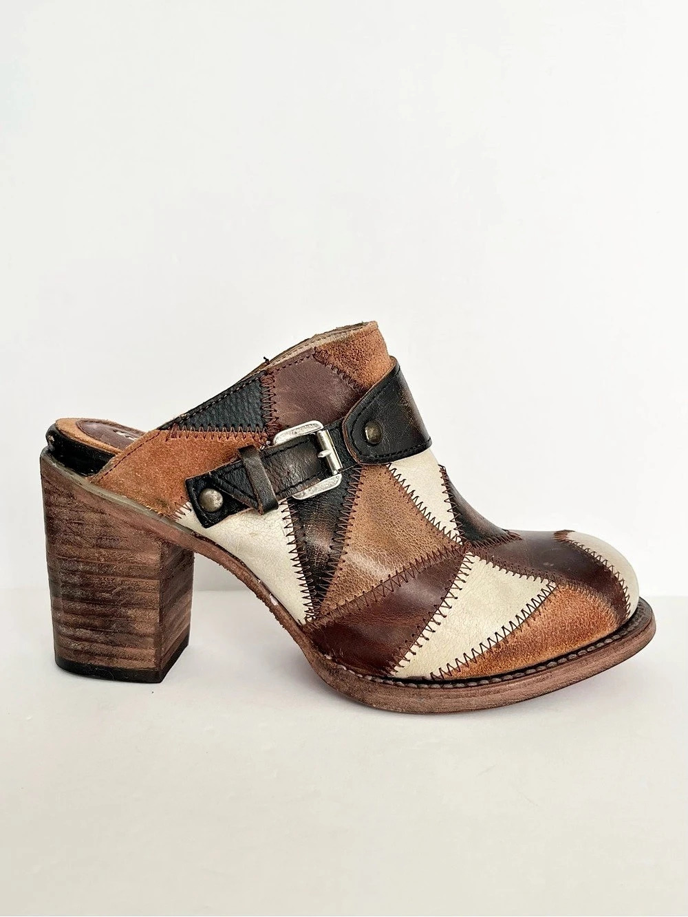 NEW Freebird by Steven Women's Beetle Leather Patchwork Clogs Size 8 Wood Heel